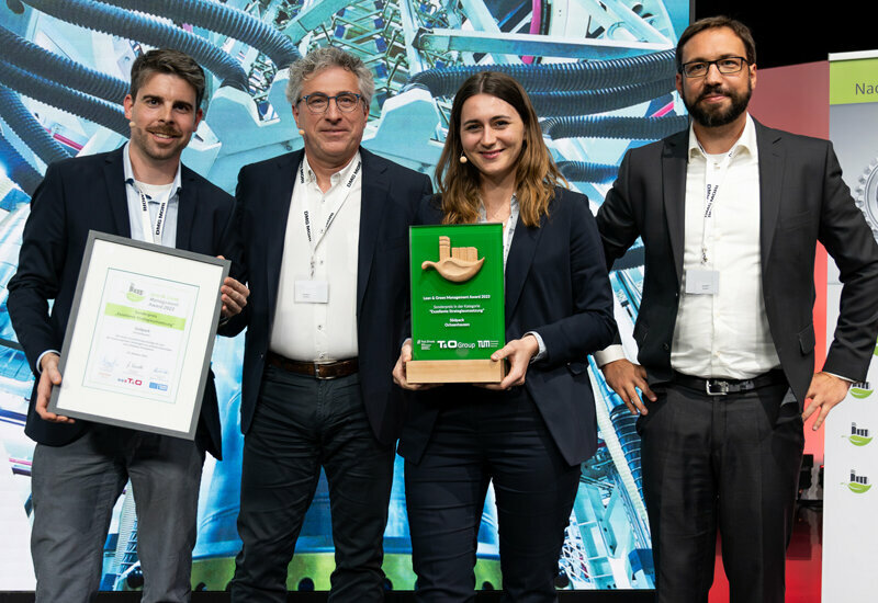 SÜDPACK-Team erhält den Lean & Green Management Award für „Exzellente Strategieumsetzung“ beim Lean & Green Summit 2023.