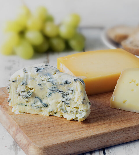Packaging films for cheese and dairy products