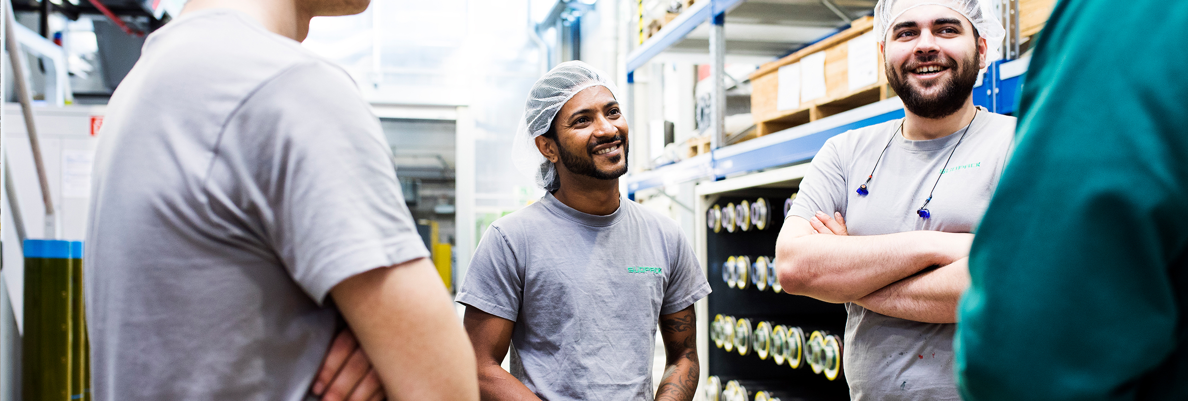 Image showcase SÜDPACK Employees in the Film Production in Ochsenhausen