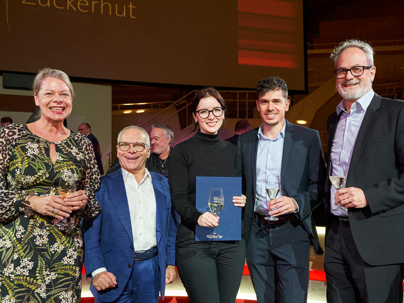 Bild von Natalie Schlesinger, der ausgezeichneten SAP-Spezialistin bei SÜDPACK, Gewinnerin des Förderpreises beim Goldenen Zuckerhut