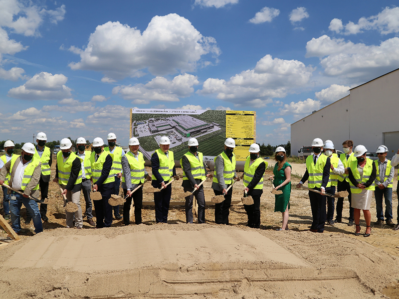 Groundbreaking for the expansion at the Polish site: SÜDPACK invests in state-of-the-art flexographic printing, scheduled for completion by the end of 2021.